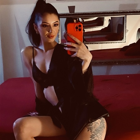 Cleo in der Villa 73, Neunkirchen