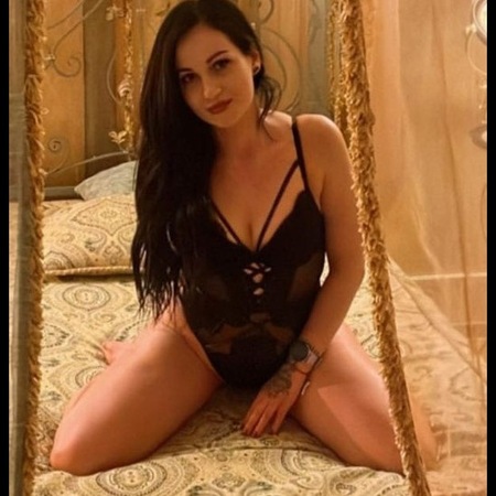 Karina aus Rumänien