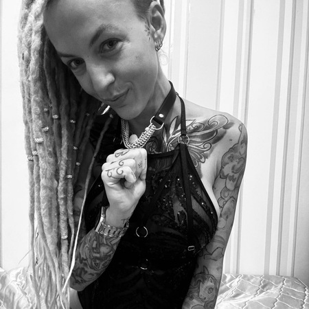 Ruby brandneu aus Ungarn