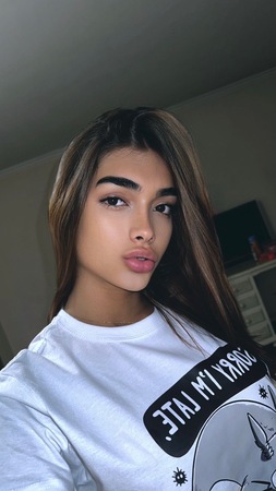 Aria Rivera, Essen