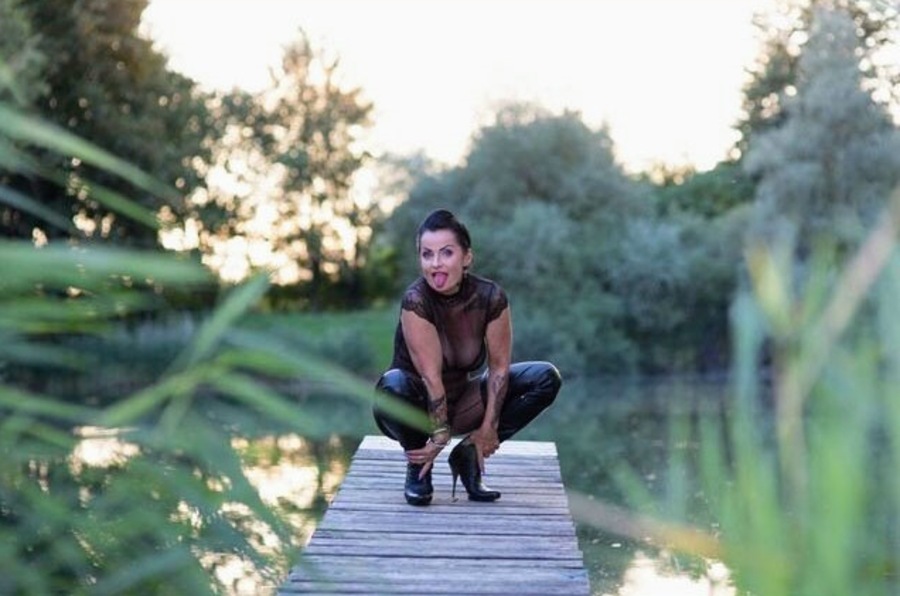 Foto von Deutsche Sonja - Sq**rt & DT *einfach anders*