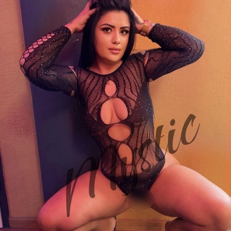 SEXMODELL ROXY 18+