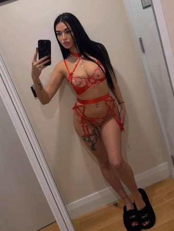 Pamela Highklass escort Squ*rting Quen Party Haus/hotelbesuch, Mönchengladbach