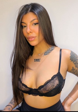 Olivia, Köln