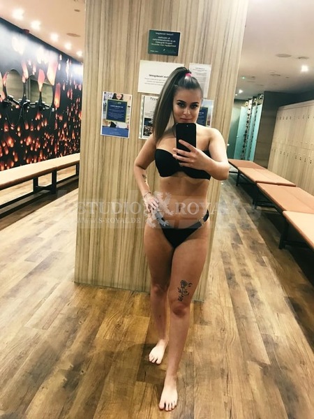 Foto von Maximiliane im Studio Royal