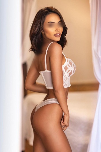 Mia aus Österreich GF6 ab 09:00 Uhr morgens – Dusseldorf photo 2