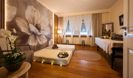 Saloon5 - Sinnliche Massagen, Regensburg