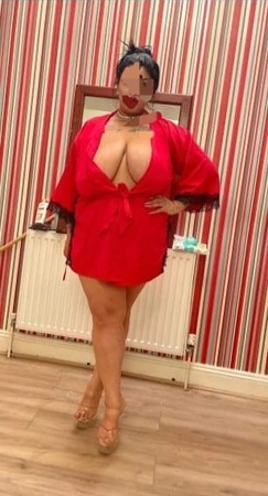 Roksii - mit XXL Naturbruste, Köln-Nippes