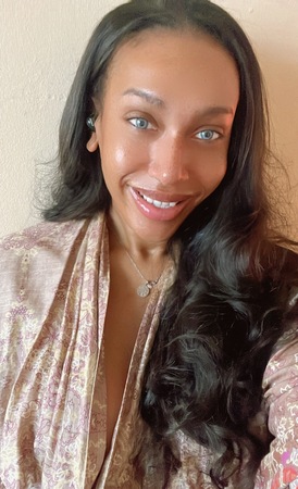 AINA 193 AV Queen, LadiesSTARS