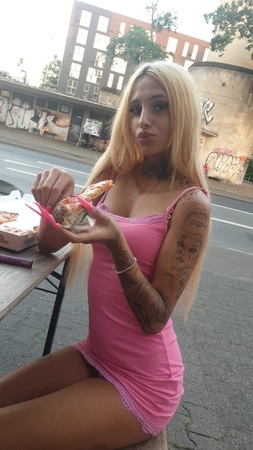 Ariana, Frankfurt am Main