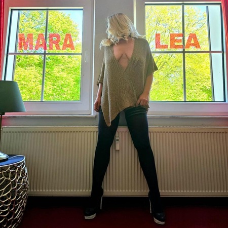 Mara Lea, Dinslaken