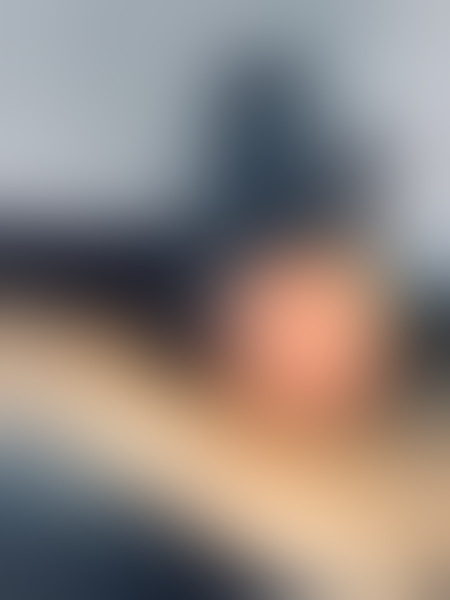 Foto von 18+ Junge Bizarrlady Noir