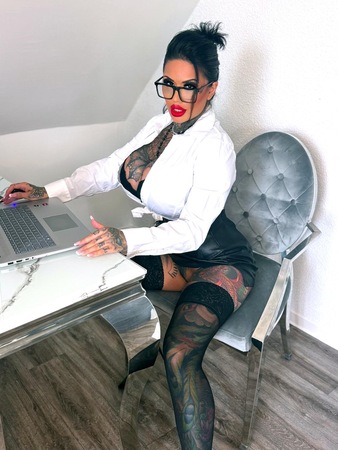 Party p*rn* Lady tyra, Frankfurt am Main