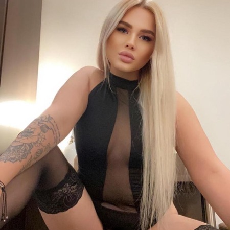 Ami - Crazy Chicken Farm, Würzburg