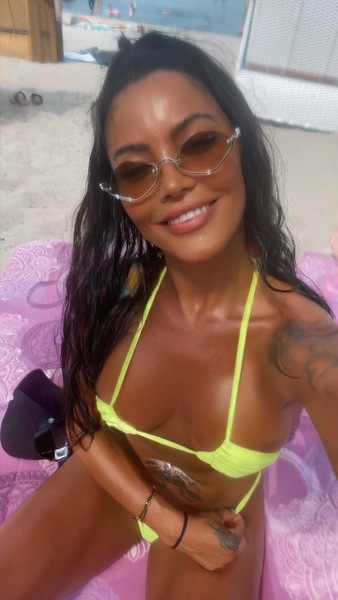 Foto von Naughty_Brazilian