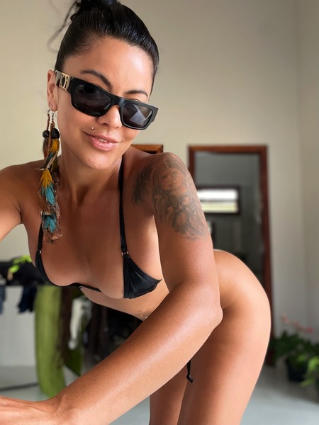 Foto von Naughty_Brazilian