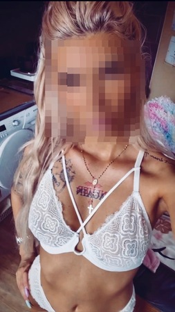 Celine aus Ungarn GANZ NEU, Freiburg im Breisgau