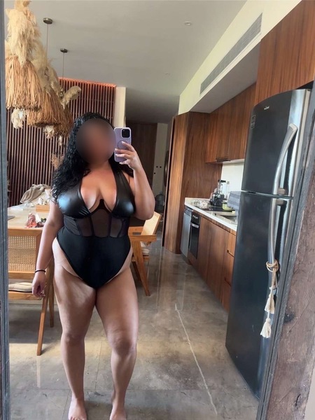 Foto von Mia Deutsch-Italienerin - mit Naturbusen!!