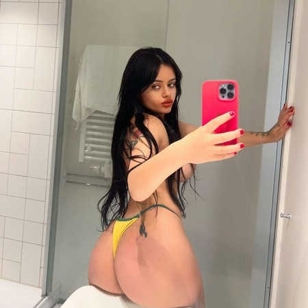 Jade lins, Frankfurt am Main