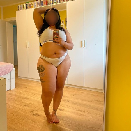 Ms. Curvy *Brandneu*, München